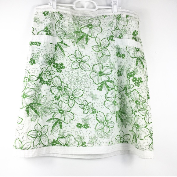 Max Studio Dresses & Skirts - 5/$25 Green Floral Skirt Eyelet Pockets Max Studio